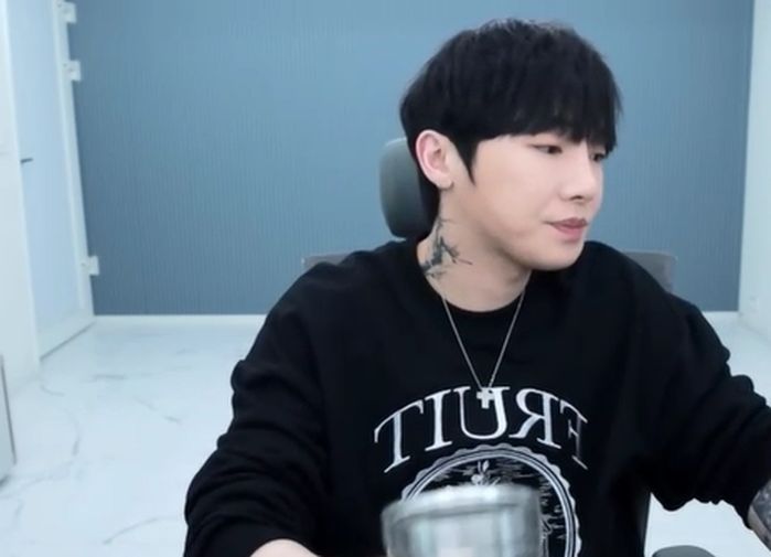 탈모 걸려 약 먹던 BJ 케이가 발기 안 된다는 말에 내린 ‘헤어질’ 결심