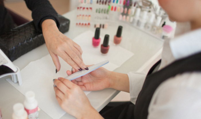 “네일샵에서 알몸 난동”...롤(LoL) 팬들 충격 빠뜨린 전 프로게이머의 충격적 만행