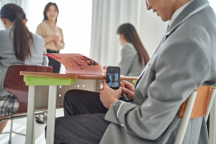 “몰카 찍어도 휴대폰 압수수색 못한다”...한국 촉법소년 수사의 현실