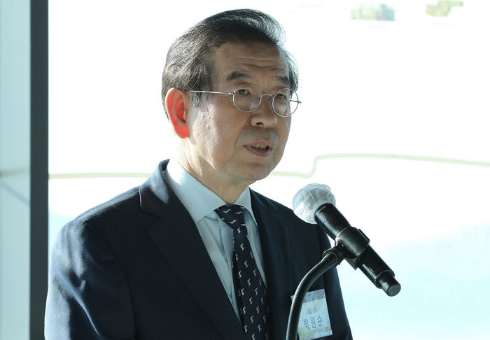 박원순 아내 “제 남편은 억울한 피해자...가해자로 몰렸습니다”