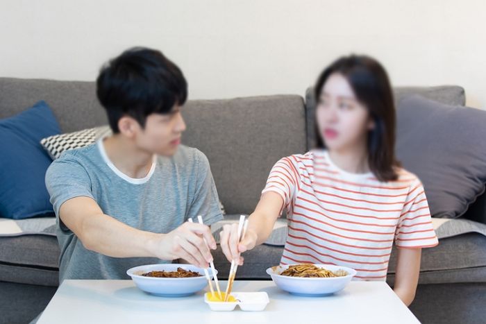 동거해도 헤어질 때 재산 분할되는 ‘생활동반자’법 발의한 여성 국회의원