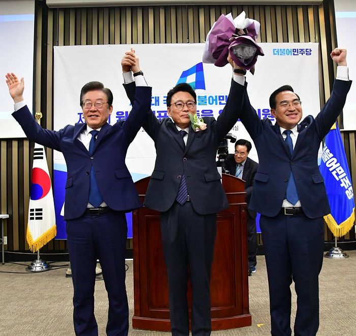 민주당 새 원내대표에 친이낙연계 박광온 의원 당선