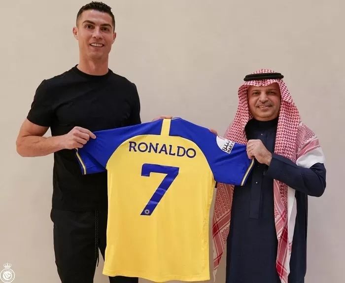 전 세계 ‘스포츠 선수’ 연봉 1위 정체...한국서 악명 높은 사람이다 (feat. 6년만)