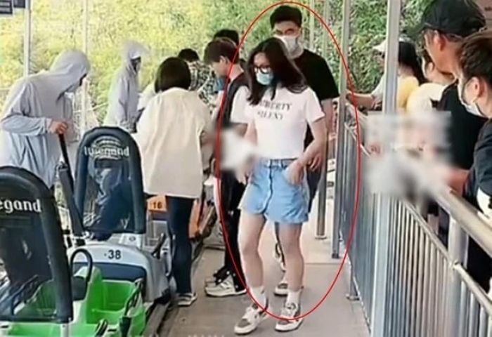 출장 핑계 대고 불륜녀와 놀이공원 갔다가 ‘라방’ 보던 아내에게 발각된 남편