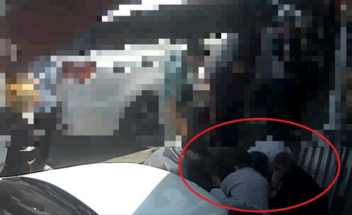 가족 여행 중 의식 잃은 3살 아이...출근하던 경찰이 심폐소생술로 살렸다