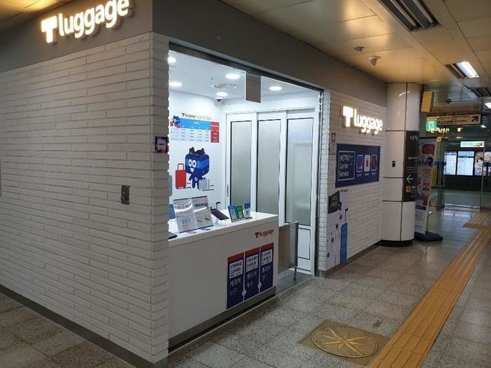 지하철 타고 인천공항 가는 여행러들, 캐리어 ‘배송 서비스’ 이용하세요