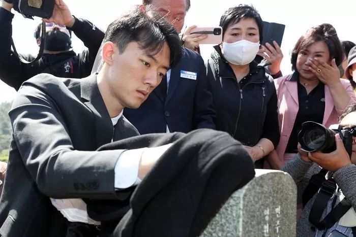 전우원 “전두환 비자금 최소 수백억 남아있다...손자·손녀 재산 파헤쳐 보라”