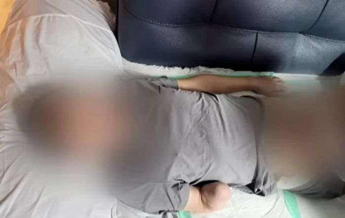 치매 환자 성기에 비닐봉지 씌워 묶어둔 요양원...보호자 경악