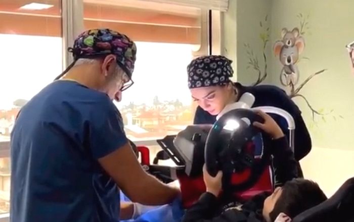 요즘 애들은 고래 잡으러 갈 때 엄마에게 돈가스 대신 ‘이 말’로 속는다 (+영상)