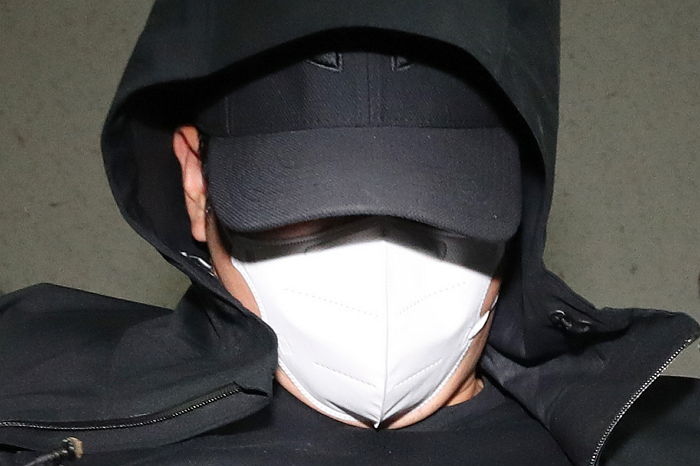 ‘아시아나 항공기 비상문’ 연 30대 남성, 구속영장 발부