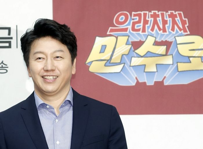 배우 김수로, 영국 축구팀 ‘첼시 로버스 FC’ 구단주 사임