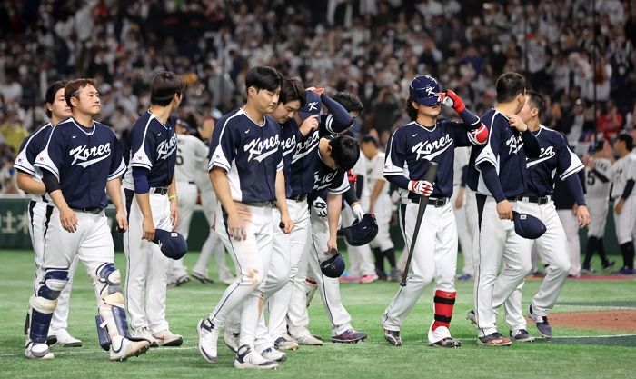 “경기 당일까지...” 한국 야구대표팀 선수들, WBC 경기 앞두고 ‘룸살롱’ 술판 의혹