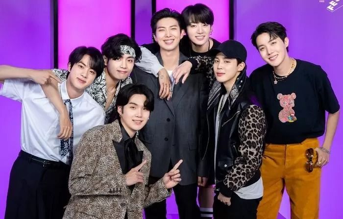 하이브 직원들 , ‘BTS 단체활동 중단’ 전 미리 알고 주식 팔아치워