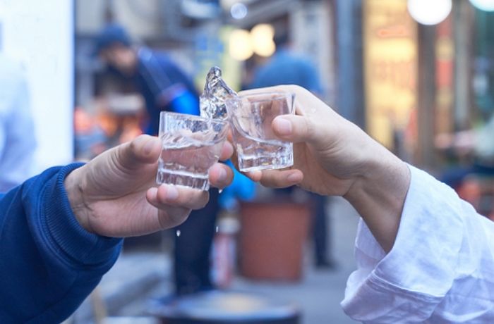 주량 3병인 딸, 소개팅남과 소주 몇 잔 마시고 화장실에서 실신...아빠는 ‘이것’ 의심했다