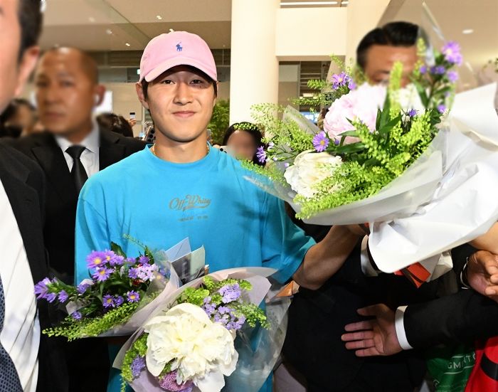 “AT마드리드 ‘한국어 계정’ 생겼다...이강인 영입, 사실상 오피셜 발표만 남아”