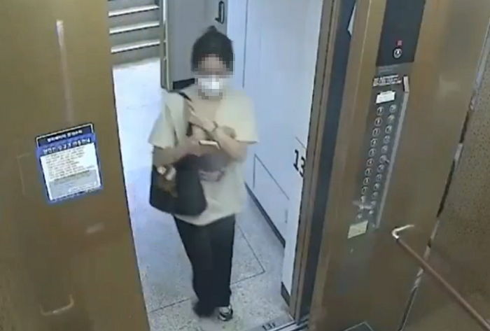 70대 후반 어머니가 수술비로 평생 모아온 적금 가져가는 ‘보이스피싱’ 수거책 알바