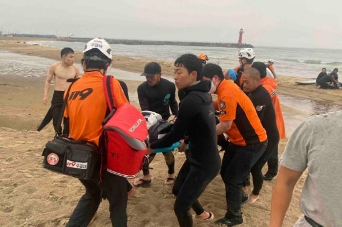 양양 해변에 서핑 갔다가 벼락 맞아 심정지 온 30대 남성 끝내 사망