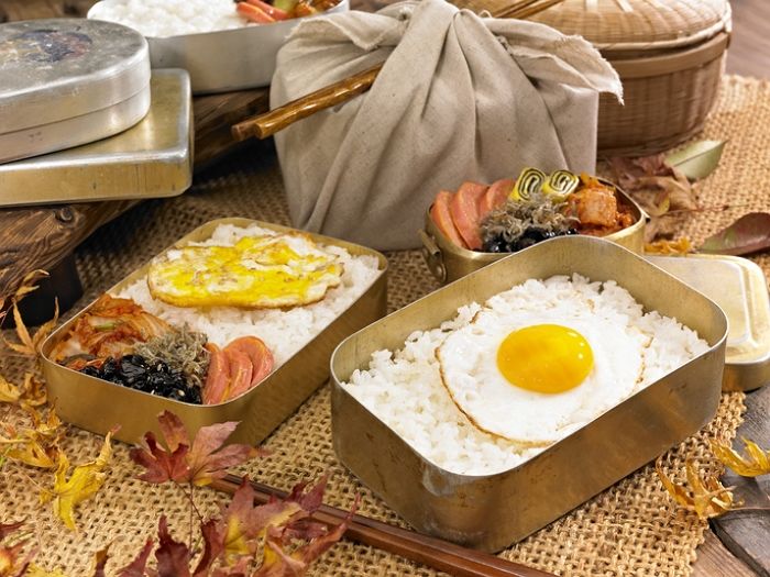 “농사일 돕는 남편 친구 도시락도 같이 쌌다가 의부증 부인한테 ‘불륜녀’ 취급당했습니다”