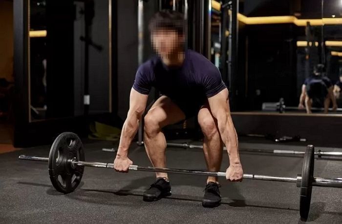 ‘헬스 초보’ 유튜버의 8개월간 신체 변화...누리꾼 사이서 논란 일었다