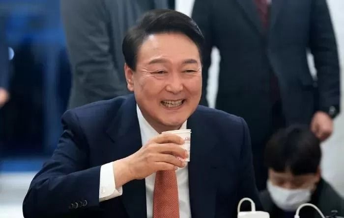 소맥 ‘테진아’ 좋아하는 소문난 ‘애주가’ 윤석열의 후덜덜한 ‘주량’ 클라스