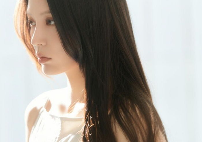 ‘조국 딸’ 조민, 가수 데뷔하나...깜짝 음원 발표 “예명은 미닝”