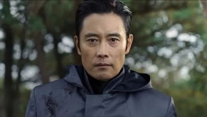 탑 ‘오징어게임2’ 꽂아준 뒷배, 이정재 아닌 이병헌?...캐스팅 논란 계속