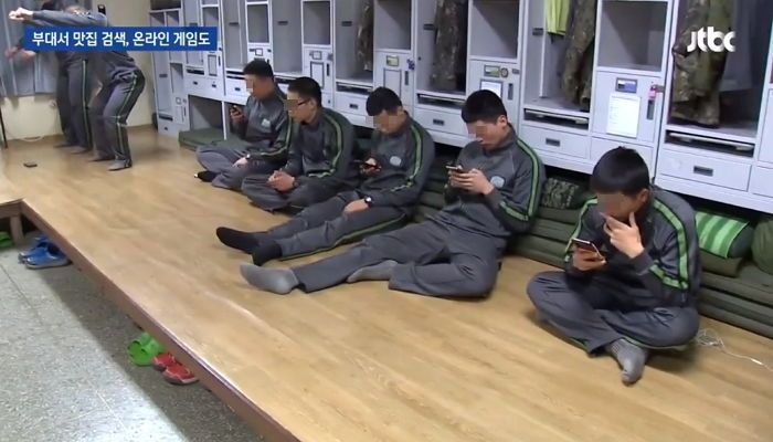 남들보다 ‘근무’ 한번 더 선 육군 이등병 인스타 스토리 근황