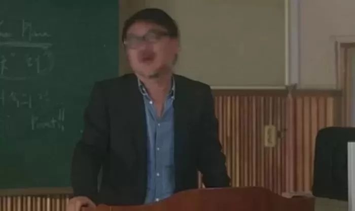 F 받은 학생들이 강의평가 1점 주자 고소장 날린 서울 사립대 교수님