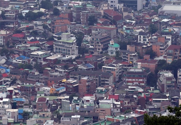 ‘빌라 500채’ 전세 사기 주범, 징역 10년 선고에 법정서 졸도