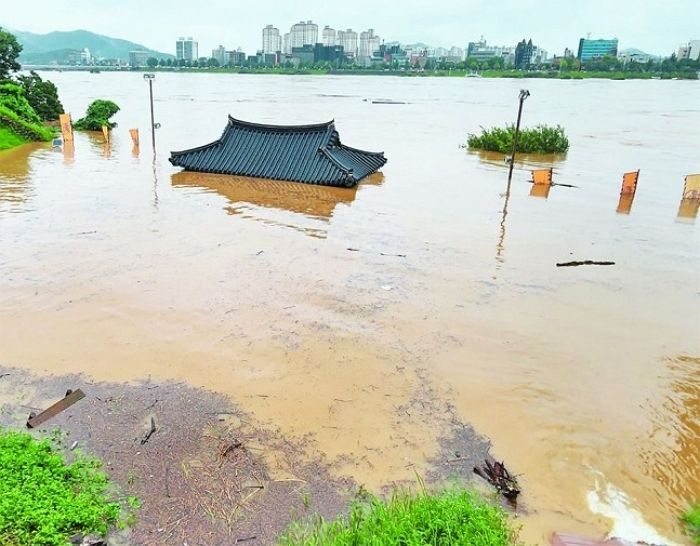 전국에 쏟아진 물벼락 ‘세계유산·보물’까지 삼켰다...문화재 34건 피해