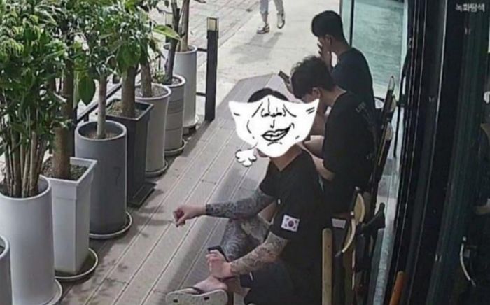 “늙은 어머니 혼자 계실때 계좌번호 묻더니...” 전신 문신한 남성 일행, 회 9만원 먹튀