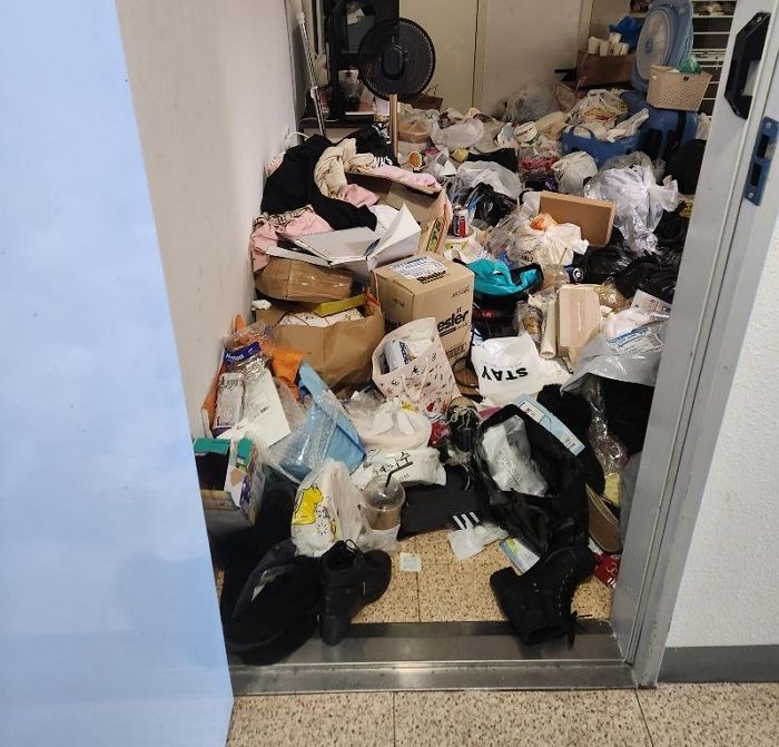 20대 여성이 살다 도망친 부산 오피스텔...“변기 아닌 곳에 X 싸놨더라”