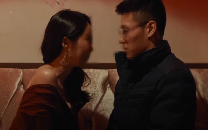 키스방 찾은 지적장애인 남성 유혹해 1억 2천 뜯어낸 업소녀의 수법