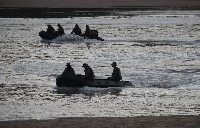 “실종된 해병대원 끝까지 찾는다”...군·경찰·소방 ‘야간 수색’ 돌입