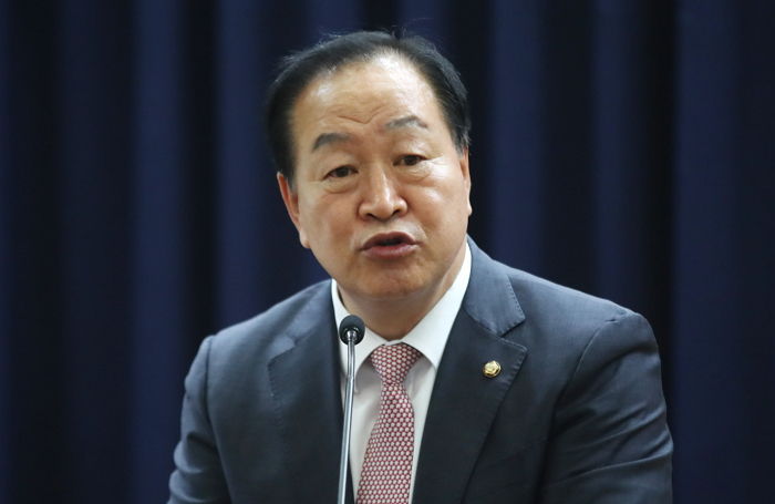 ‘3선 의원 연루설’ 퍼뜨려 놓고 고소한다니까 한기호 의원 찾아가 눈물 흘린 맘카페 회원