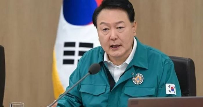 포항 참사 현장 찾은 尹대통령에게 주민이 ‘이렇게’ 외치자 대통령은 장화를 고쳐신었다