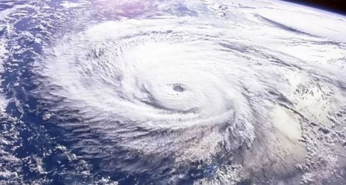 태풍 힌남노에 초토화된 포항제철소, 새로 짓는 게 낫다는 말 나오는 이유