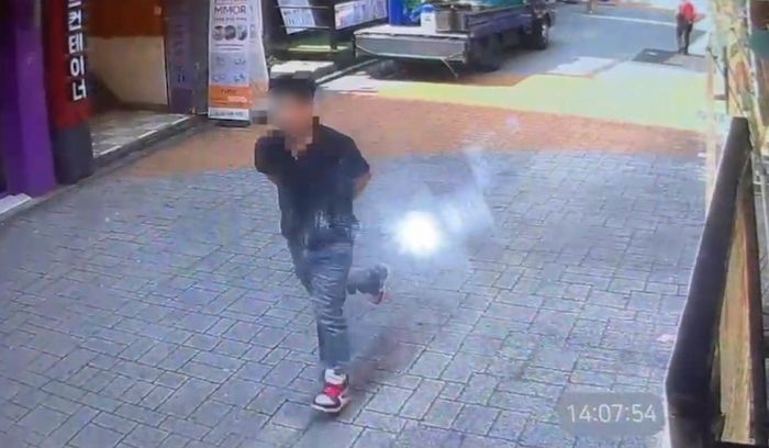 ‘신림역 흉기 난동’ 범인, 경찰에 “사는 게 어려워서 범행” 한탄