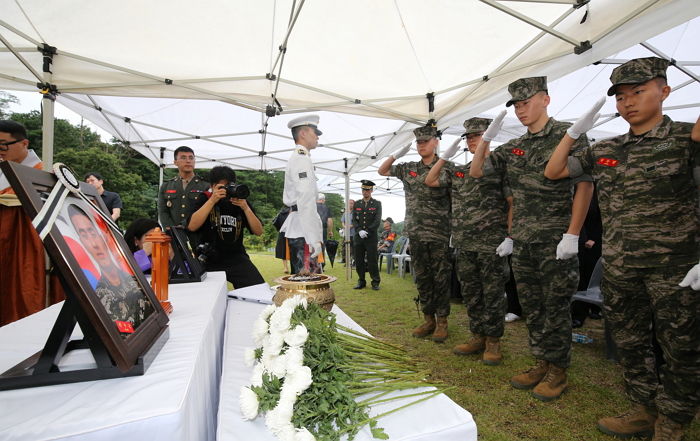군인권센터 “채수근 상병 동료 해병대원들, 주말 출타·면회 전면 통제당해”