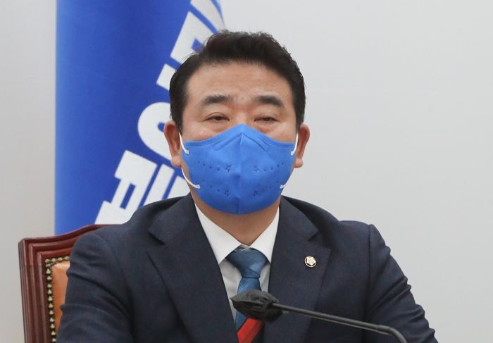 물난리 났는데 베트남으로 출장 간 더불어민주당 의원들...결국 욕먹고 ‘조기 귀국’