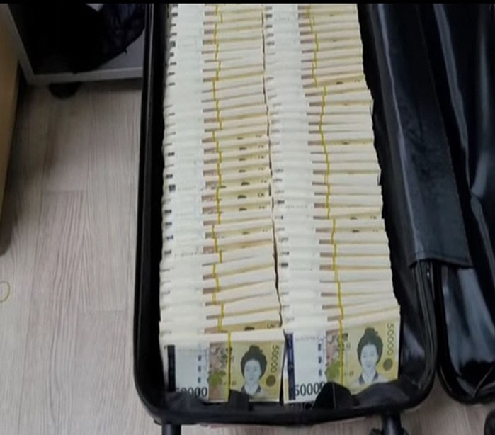 ‘현금자랑’ 하는 유튜버 방송 보고 집 털러 간 40대 남성들의 최후