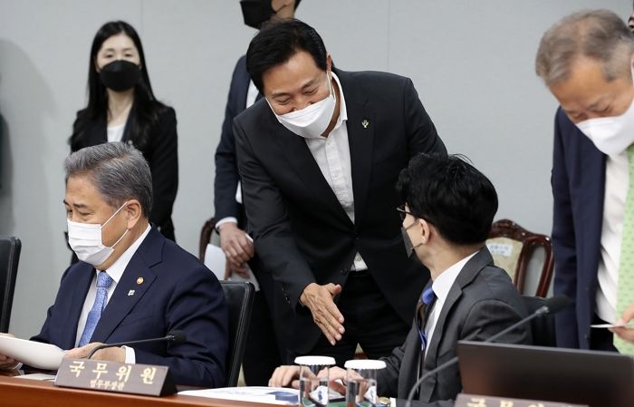 오세훈, 차기 대권주자 1위 한동훈에 “일하는 게 시원시원해”