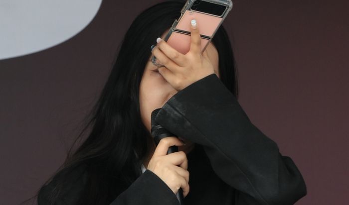 조국·김어준 등 ‘명예훼손’ 고소장 제출하러 갔다가 울음 터뜨린 정유라 (사진)