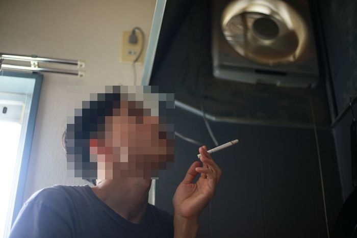 “전 층간소음 때문에 뛰지도 않는 초등학생인데 우리 이웃은 담배연기로 저를 괴롭힙니다”