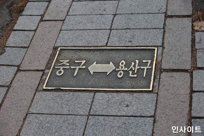 용산 잔디마당에 송강호·박찬욱 초청한 尹 “지원은 하되 간섭하지 않겠다” 약속