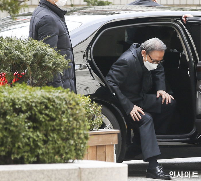 올해 82세 이명박 전 대통령, 건강 문제로 형집행정지 신청