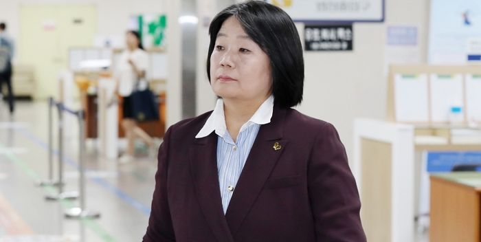 윤미향, ‘위안부 할머니 이용’ 발언 김은혜 명예훼손 혐의로 고소