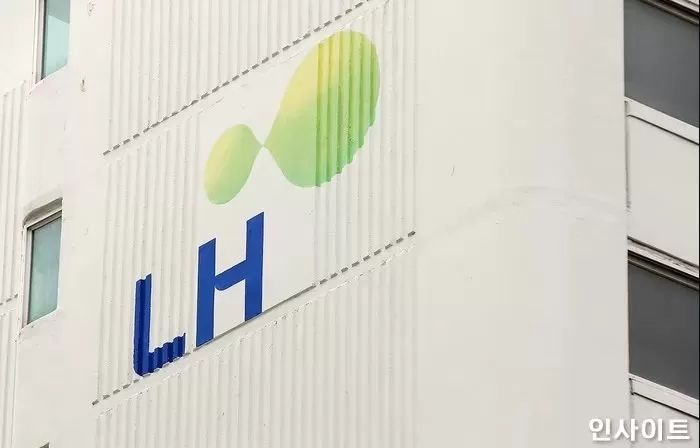 최근 순살 아파트 설계한 건설업체, ‘국토부 장관상’ 받았다