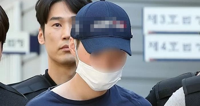 내일(7일) ‘분당 서현역 흉기난동’ 피의자 ‘신상 공개’ 여부 결정