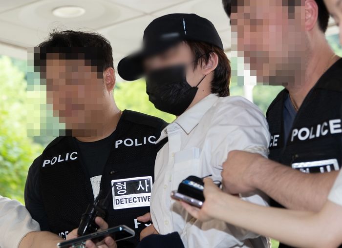 강남터미널 흉기 활보 20대, 살인예비 혐의로 구속...“죽으러 갔다”